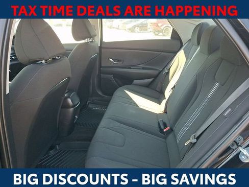 Certified 2025 Hyundai Elantra Blue image 10