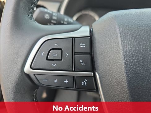 Certified 2025 Toyota Highlander XLE AWD/4WD image 22
