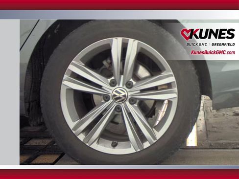 Used 2024 Volkswagen Jetta SE image 28