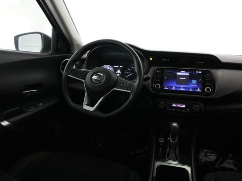 Used 2021 Nissan Kicks SV FWD image 10