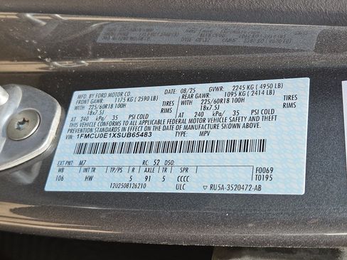 Used 2025 Ford Escape SE FWD image 36