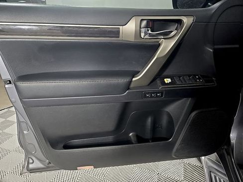 Used 2020 Lexus GX 460 Premium image 12