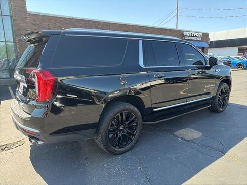Used 2021 GMC Yukon XL Denali AWD/4WD image 6
