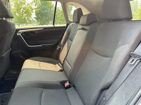 Used 2023 Toyota RAV4 LE AWD/4WD image 19