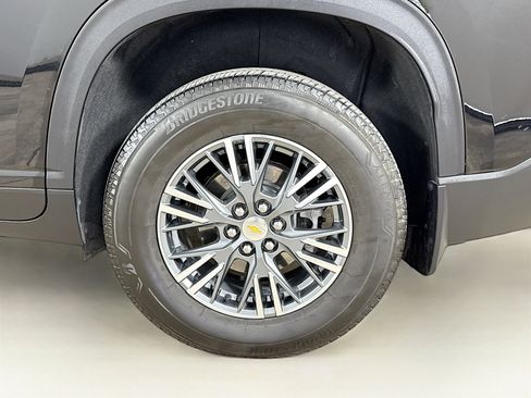 Used 2024 Chevrolet Traverse LT FWD image 33
