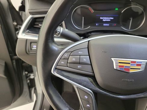 Used 2024 Cadillac XT5 Premium Luxury AWD/4WD image 9