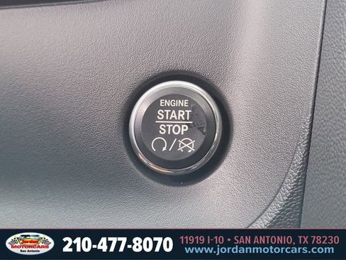 Used 2012 Dodge Challenger SRT8 RWD image 20