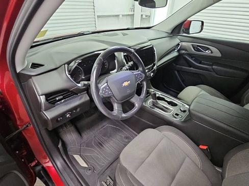 Used 2020 Chevrolet Traverse LT FWD image 12