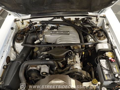 Used 1987 Ford Mustang LX RWD image 4