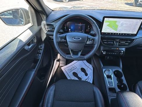 Certified 2024 Ford Escape ST-Line w/ Tech Pack #1 AWD/4WD image 13