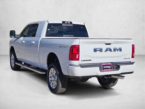New 2026 RAM 2500 Laramie w/ Sport Appearance Package AWD/4WD image 7