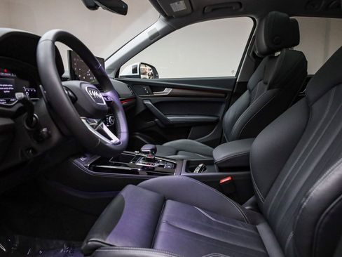 Used 2025 Audi Q5 2.0T Premium Plus w/ Premium Plus Package image 20