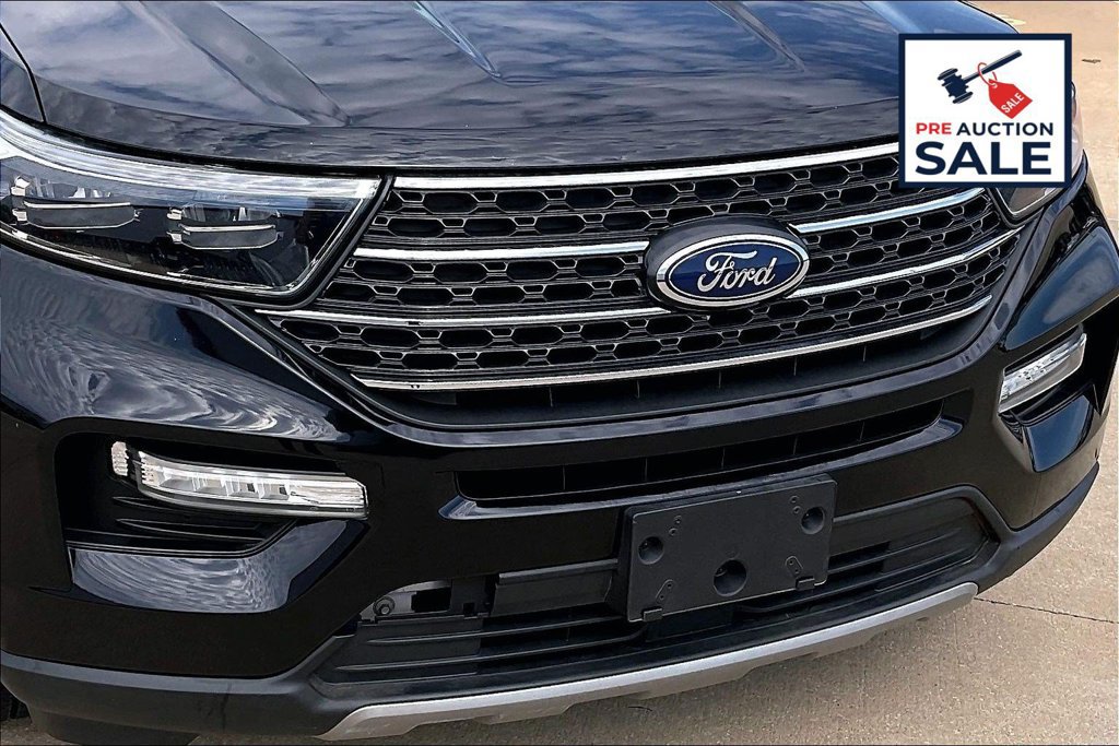 Used 2023 Ford Explorer XLT w/ Equipment Group 202A RWD image 31