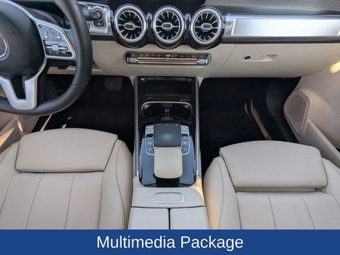 Used 2020 Mercedes-Benz GLB 250 image 22