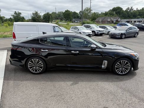 Used 2018 Kia Stinger Premium AWD/4WD image 6