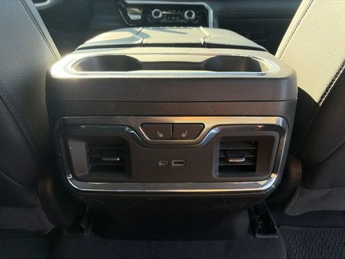 Used 2024 GMC Sierra 3500 Denali w/ Denali Reserve Package AWD/4WD image 27