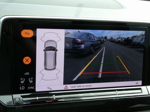 New 2025 Volkswagen Atlas Peak Edition SE image 7