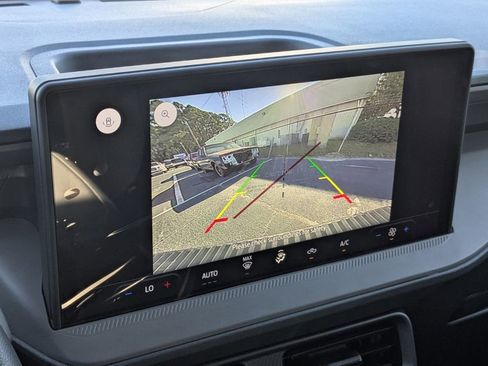 New 2025 Ford Maverick XL image 21