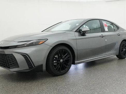 New 2026 Toyota Camry SE FWD image 17