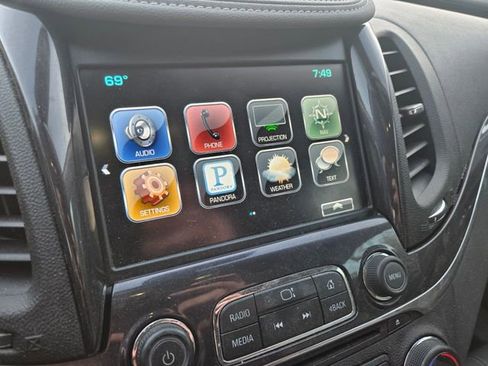 Used 2016 Chevrolet Impala LTZ w/ Enhanced Convenience Package image 10