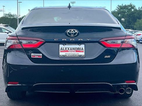 Used 2023 Toyota Camry SE w/ Audio Upgrade Package FWD image 4