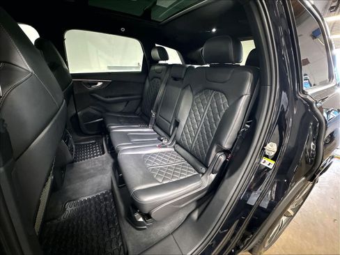 Used 2021 Audi SQ7 Premium Plus w/ Executive Package AWD/4WD image 27