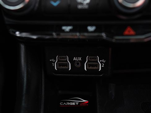 Used 2022 Dodge Durango R/T w/ Blacktop Package AWD/4WD image 37