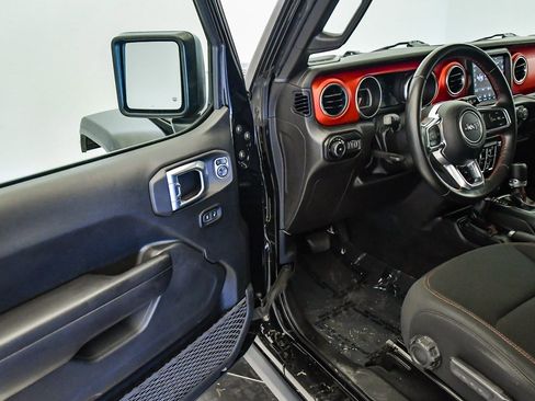 Used 2022 Jeep Wrangler Unlimited Rubicon image 23