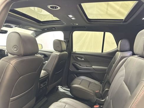 Used 2023 Chevrolet Traverse RS w/ LPO, Floor Liner Package AWD/4WD image 14