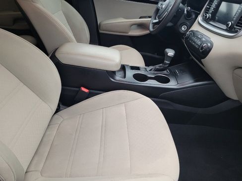 Used 2020 Kia Sorento LX FWD image 21