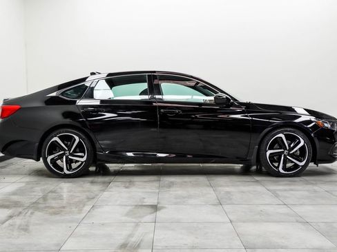 Used 2022 Honda Accord Sport image 10