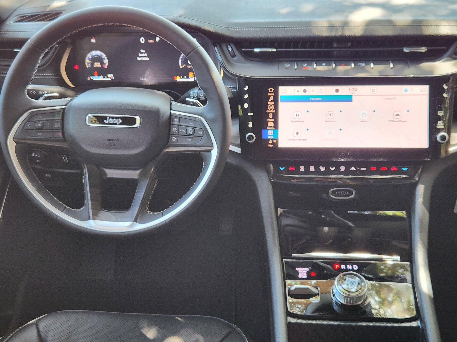 New 2027 Jeep Grand Cherokee Limited AWD/4WD image 36