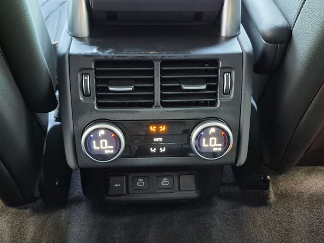 Certified 2025 Land Rover Discovery S AWD/4WD image 18