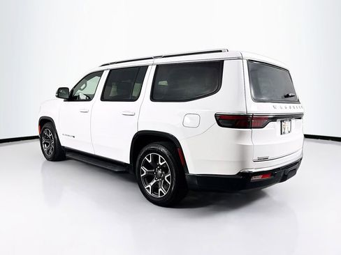 Used 2023 Jeep Wagoneer Series III w/ Preferred Equipment Group image 7