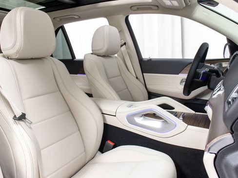 Used 2025 Mercedes-Benz GLE 350 4MATIC image 23