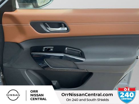 New 2026 Nissan Pathfinder Platinum image 10