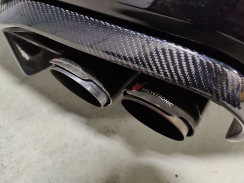 Used 2018 BMW M2 w/ Executive Package image 11