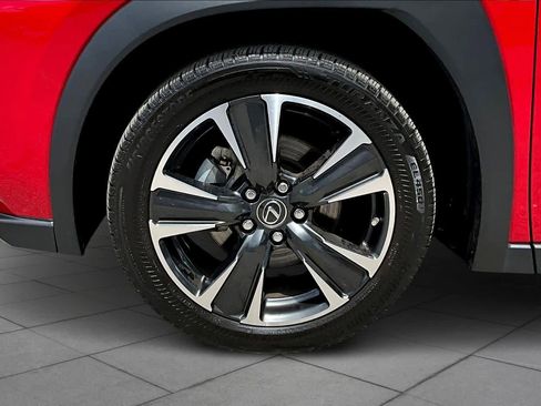 Used 2020 Lexus UX 200 w/ Premium Package FWD image 11