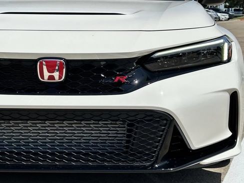 Used 2025 Honda Civic Type R image 10