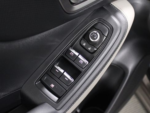 Used 2023 Subaru Forester Limited AWD/4WD image 4