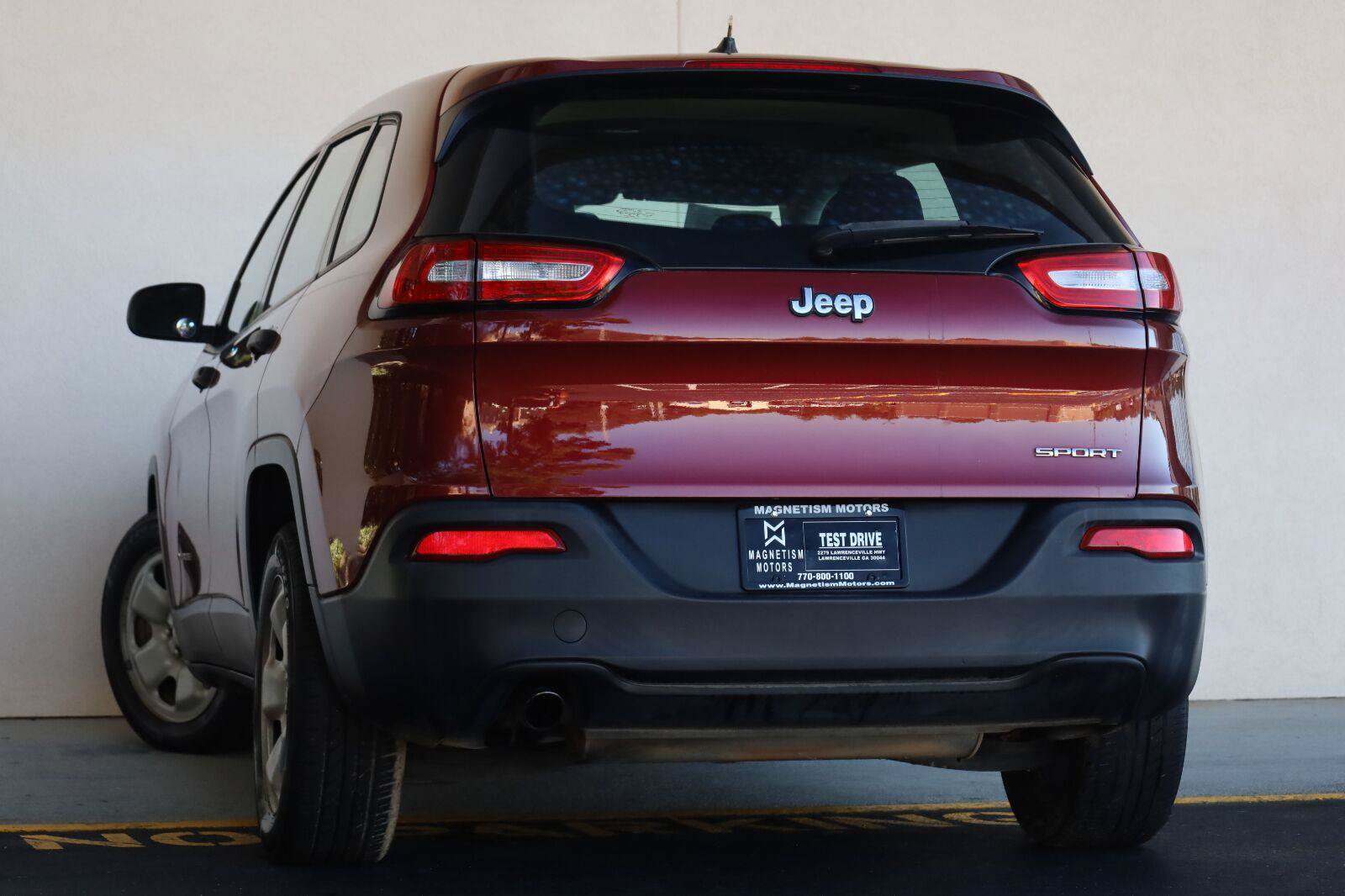 Used 2014 Jeep Cherokee Sport FWD image 9
