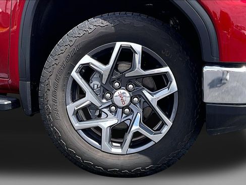 Used 2026 GMC Sierra 1500 SLT w/ SLT Premium Plus Package AWD/4WD image 9