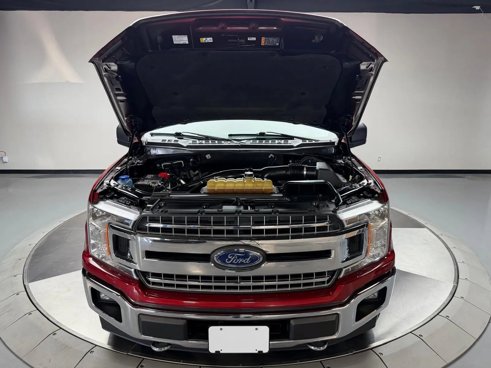 Used 2019 Ford F150 XLT w/ Equipment Group 302A Luxury AWD/4WD image 10