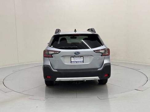 Certified 2023 Subaru Outback Limited image 4