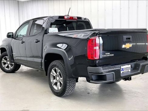 Used 2017 Chevrolet Colorado Z71 AWD/4WD image 11