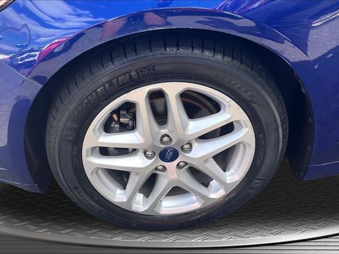 Used 2015 Ford Fusion SE FWD image 31