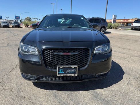 Used 2023 Chrysler 300 S RWD image 2
