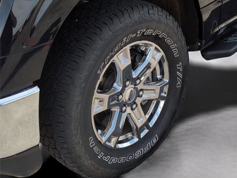 Used 2021 Ford F150 XLT w/ Equipment Group 302A High image 29