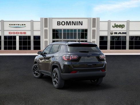 New 2026 Jeep Compass Latitude AWD/4WD image 3