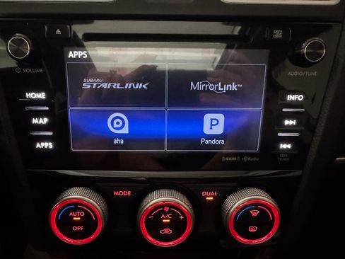 Used 2017 Subaru Forester 2.5i Touring AWD/4WD image 30